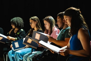 Ensaio aberto Como desenhar uma filha nua resize