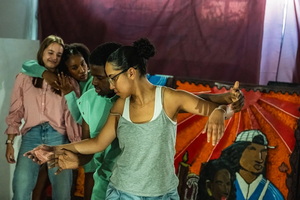 Sessão de improvisação do espetáculo Cidade à volta da cidade resize